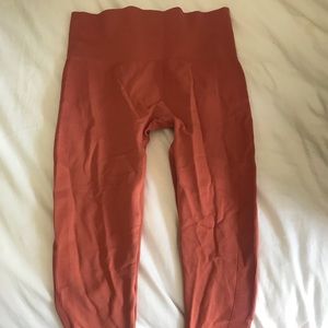 SET ACTIVE burnt orange leggings